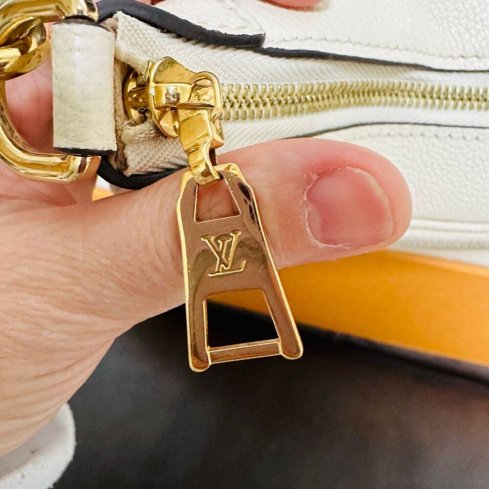 Louis Vuitton Bagatelle Empreinte - Picture 13 of 16
